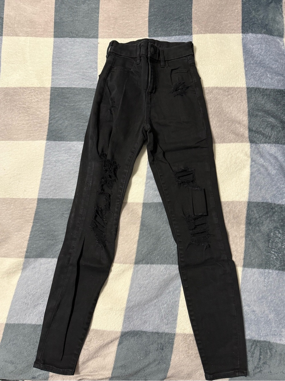 American Eagle Outfitters Black Distressed Skinny Jeans